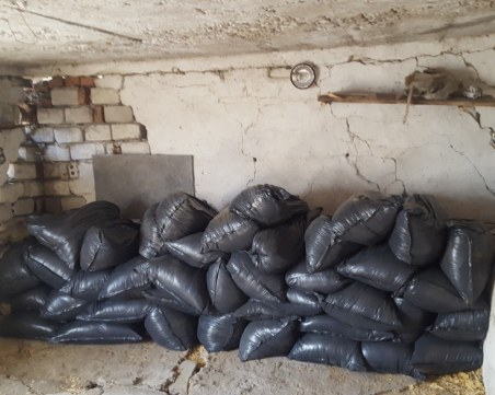 Акция в Пловдивско! Спипаха над 800 килограма тютюн, арестувани са четирима