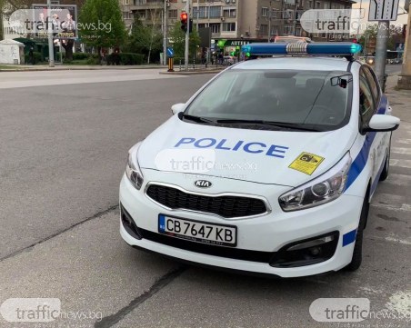 Шофьор се заби в дърво край Силистра, има счупени шийни прешлени