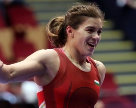 Тайбе Юсеин остана със сребро от световното по борба