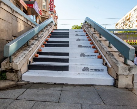 Театрален автобус вози публиката на двучасово пътешествие из Пловдив