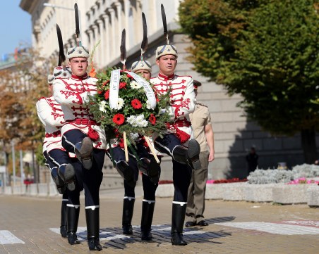 София и Велико Търново отбелязаха 111 години независима България