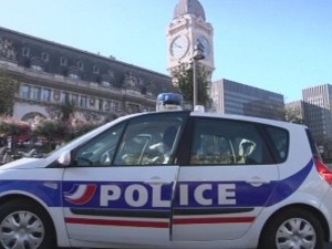 Съдят пет жени за заговор да взривят кола пред Нотр Дам
