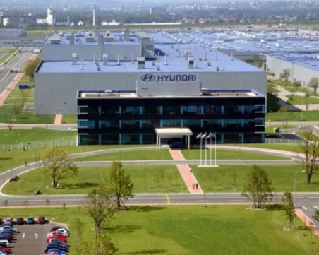 Борисов с ключова визита в Южна Корея, преговаря за завод за електромобили на Hyundai