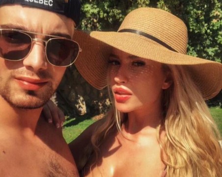 Тита и половинката й Викторио се радват на романтична ваканция