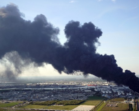 Близо 8000 души умират заради мръсния въздух в Гърция