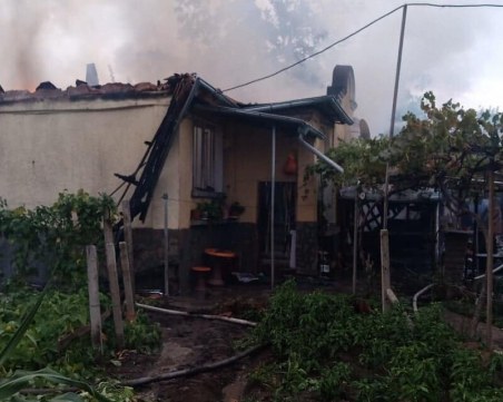 Откриха обгорял психично болният мъж, изчезнал при пожар край Пловдив