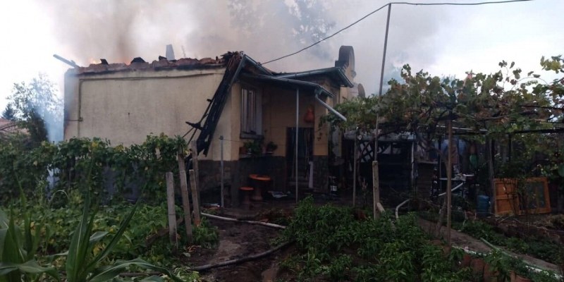 Откриха обгорял психично болният мъж, изчезнал при пожар край Пловдив