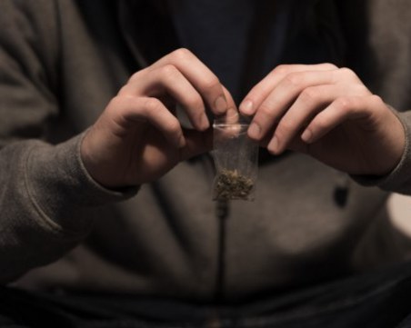 Арестуваха трима с наркотици в Пловдив и региона