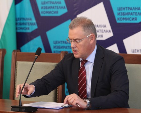 Близо милион фантоми в изборните списъци