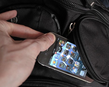 Откраднаха телефона на дете на площад Съединение в Пловдив