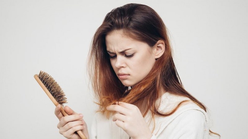 10 причини: Защо губим косата си?