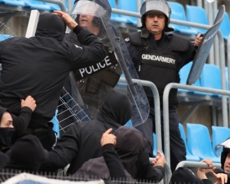 Левски ще възстановява щетите на още един стадион след меле между фенове