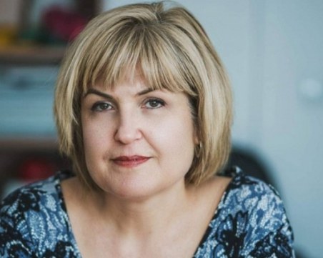 Телевизионна шефка от Пазарджик падна от 5-ия етаж на жилияна сграда, жената е загинала