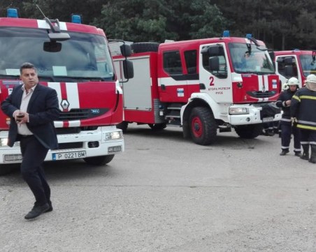 Военният завод в Русе гори, евакуират работници, извеждат децата от забавачките