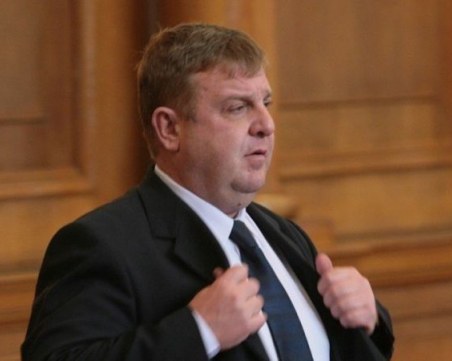 Каракачанов зове да блокираме преговорите на Скопие за ЕС