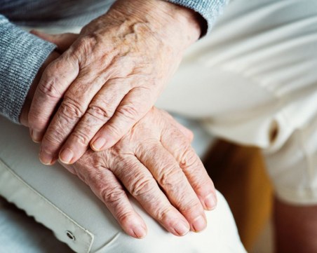 Старостта ни предпазва от рак, пречи на развитието на тумори