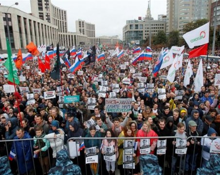 25 хиляди души протестираха в Москва в подкрепа на политзатворниците