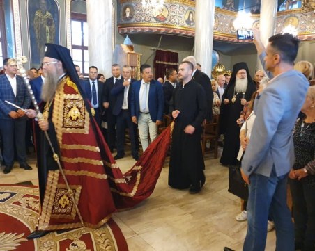 Лятото не се дава още – градусите минават 30 днес