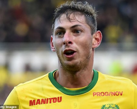 ФИФА отсече: Кардиф плаща за загиналия Емилиано Сала