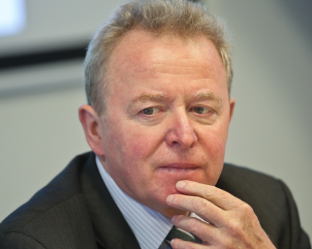 Полският кандидат за еврокомисар отива на поправителен