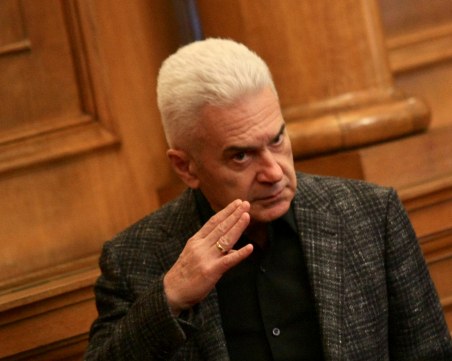 Шоуто на Волен: Винаги преди избори и когато рейтингът клюмне