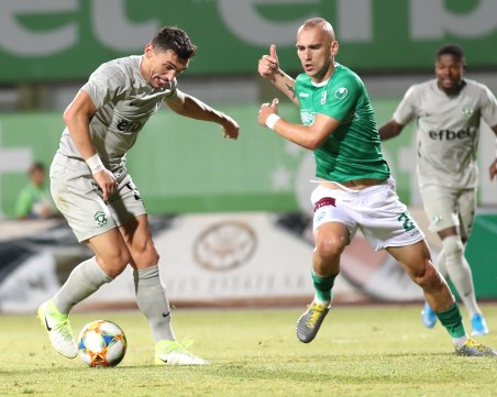 Блестящ Лудогорец отнесе Ференцварош с феноменални голове и човек по-малко