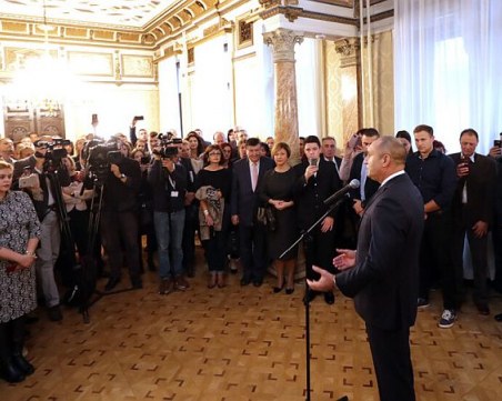 Радев във Виена: Поколения българи изграждат доброто име на общността ни в Австрия