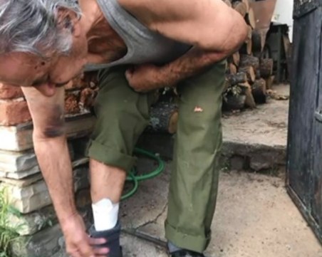 Обирджии пребиха жестоко пенсионери с дървени колове в Казанлъшко