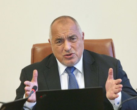 Спешна среща при Борисов заради заплатите на медсестрите