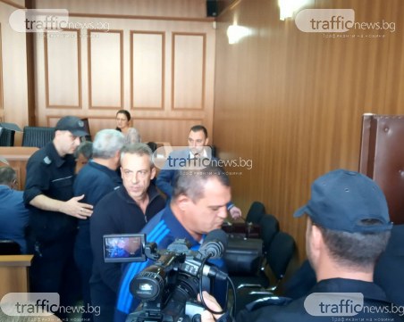 Оставиха в ареста тримата ДАИ-джии, обвинени в подкуп