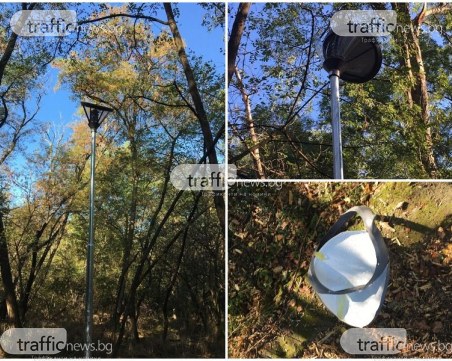 Идиотия! 11 от новите лед фенери в Лаута вече са строшени, колко ще оцелеят останалите?