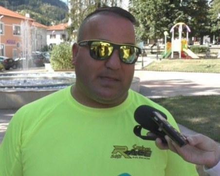 Израснал в приют сирак за втори път връща намерени пари