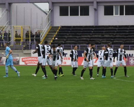 Локо уреди контрола през паузата