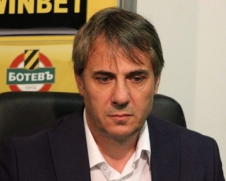 Оставките в Ботев започнаха - първият е Адалберт Зафиров
