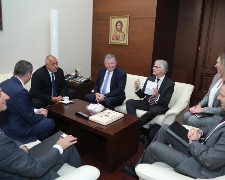 Борисов: Направихме сделката за F-16 необратима