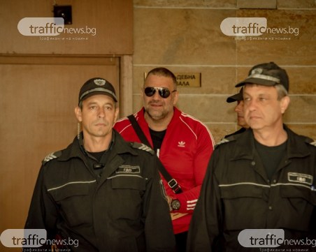 Райфъла дойде с линейка в съда: Единствено смъртта ми ще бъде ново обстоятелство, и то ще бъде скоро