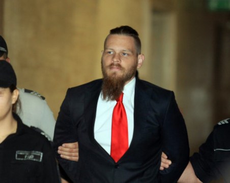 Адвокатът на Полфрийман: Клиентът ми трябва да бъде изведен извън страната