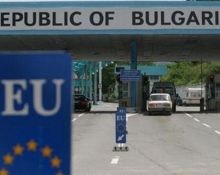 Имаш неплатени данъци и глоби? Не можеш да изнасяш над 30 бона извън ЕС