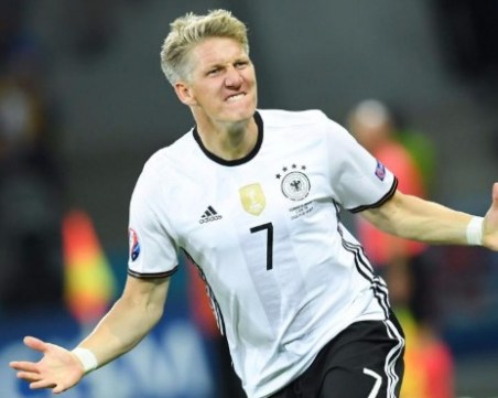 Световен шампион с Германия сложи край на кариерата си