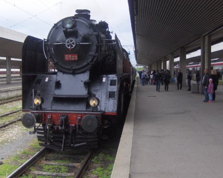 Влак с парен локомитив и личния вагон на цар Борис III ще пътува между София и Кюстендил