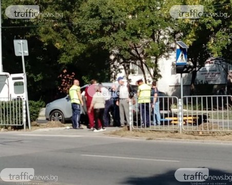 Джип помете дете на пешеходна пътека в Пловдив, откараха го в болница с линейка