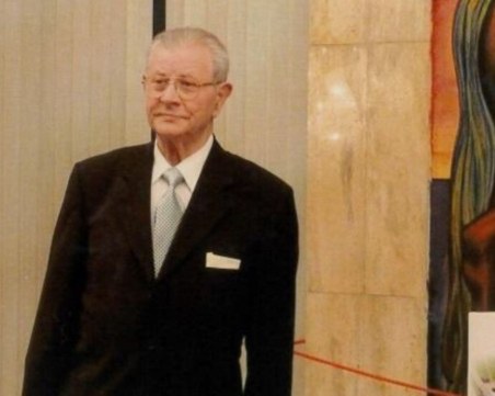 Почина заслужил учител и майстор на спорта по автомобилизъм