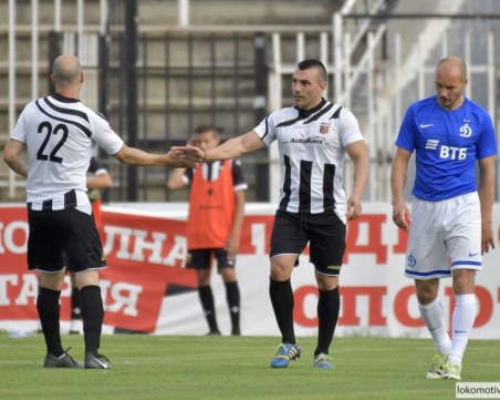 Ветераните на Локо се класираха за областния финал