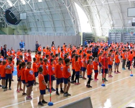 Виктория Волей празнува рожден ден днес