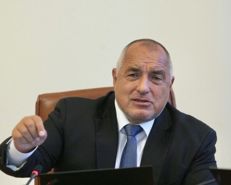 Борисов: България няма да изгражда нови бежански лагери