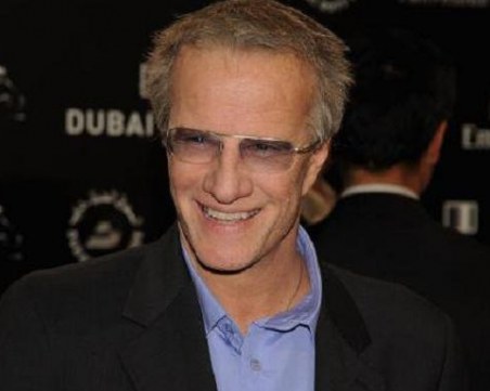 Ловците на автографи изпуснаха Шотландския боец на летище София