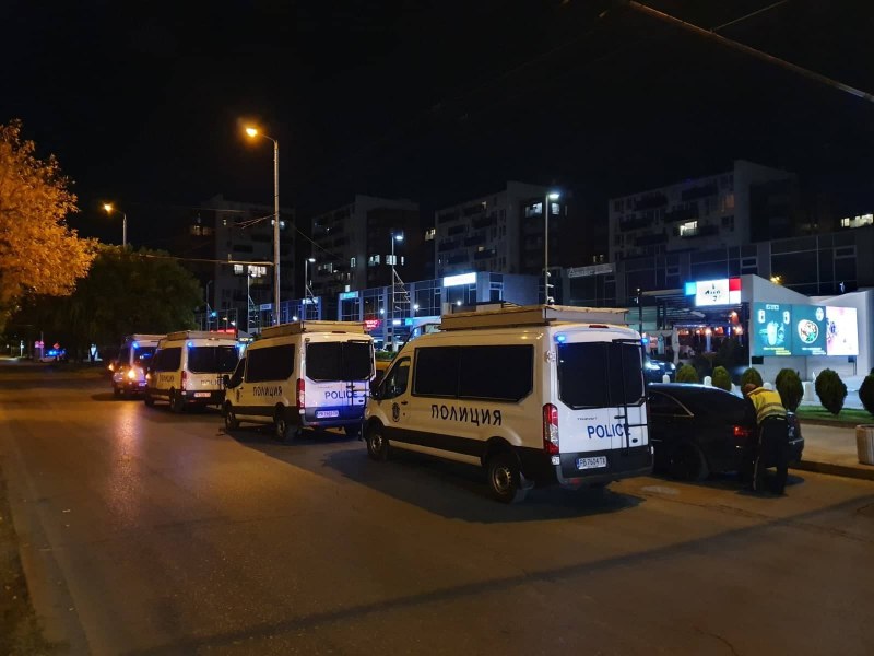 Полицейски проверки в пловдивски дискотеки, затягат и контрола на пътя