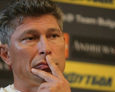 Балъков към англичаните: Нямаме проблеми с расизма, може би вие имате