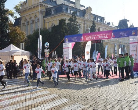 Близо 30 трансплантирани хора се включиха в маратона на София