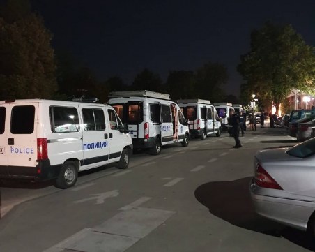 Спецполицаи влязоха в четири заведения в Пловдивско